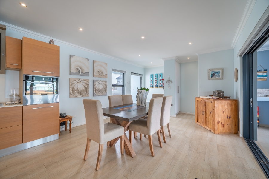 5 Bedroom Property for Sale in Marina Martinique Eastern Cape